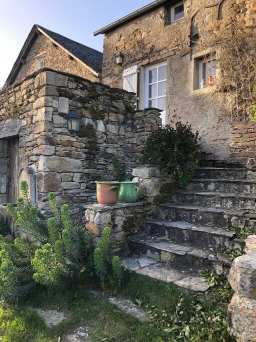 Maisonnette De Charme Les Jardins De Lou Boussac  Bagian luar foto